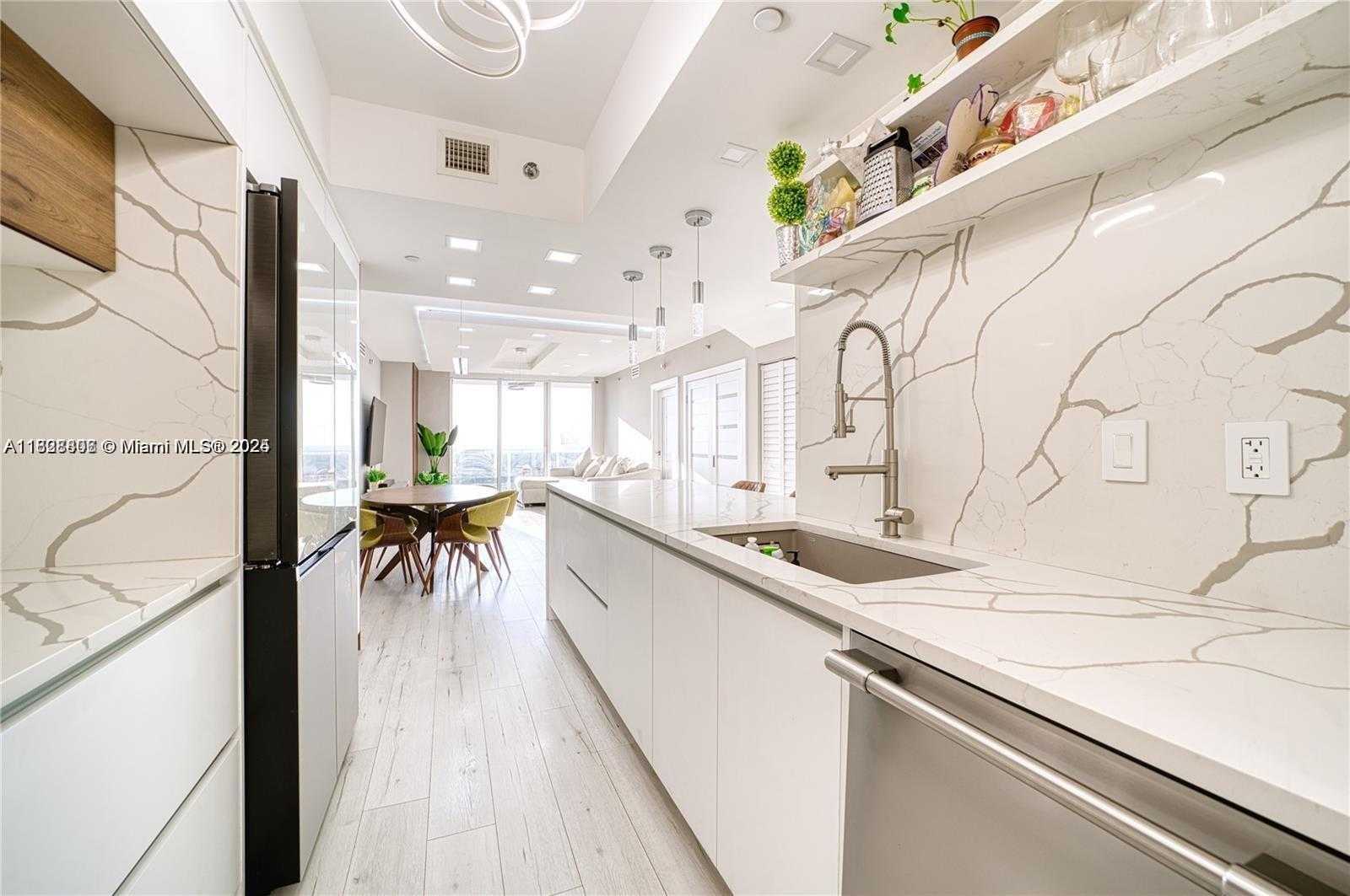 Small Image of 1800 SOUTH OCEAN DR #3708, Hallandale Beach Number 13