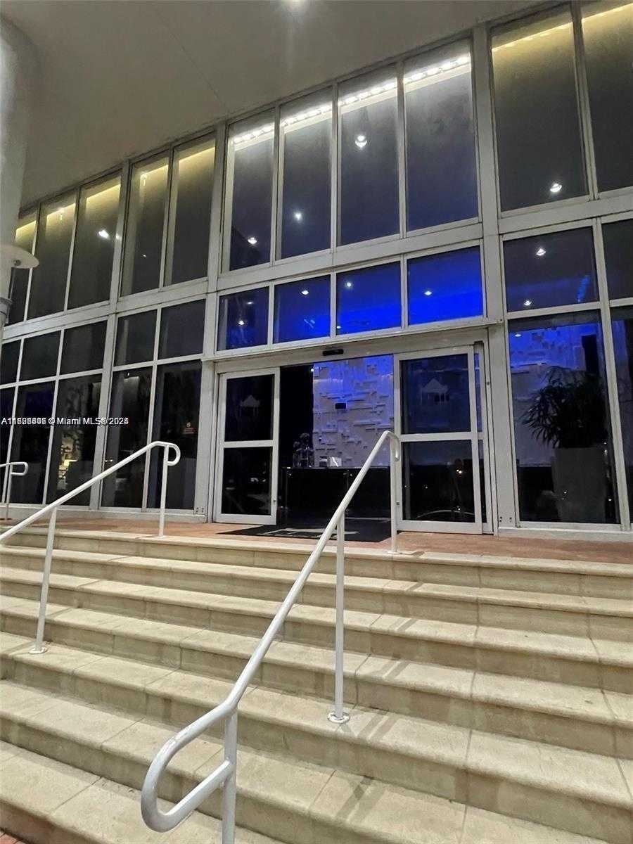 Small Image of 1800 SOUTH OCEAN DR #3708, Hallandale Beach Number 29