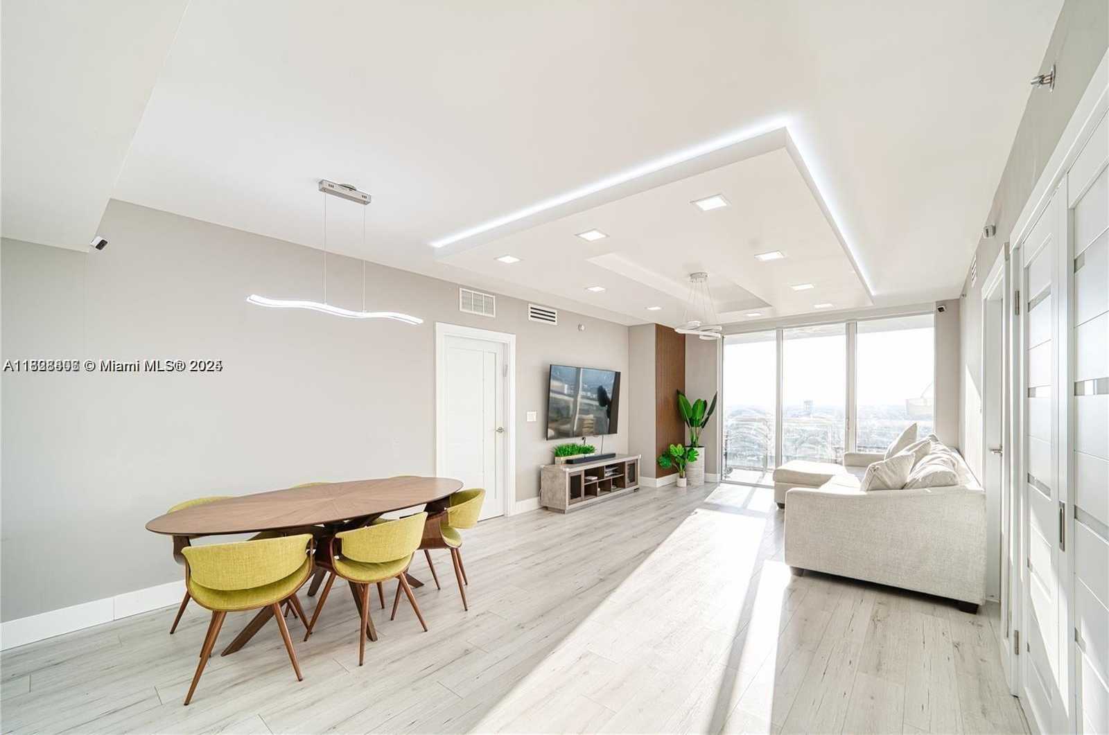 Small Image of 1800 SOUTH OCEAN DR #3708, Hallandale Beach Number 5