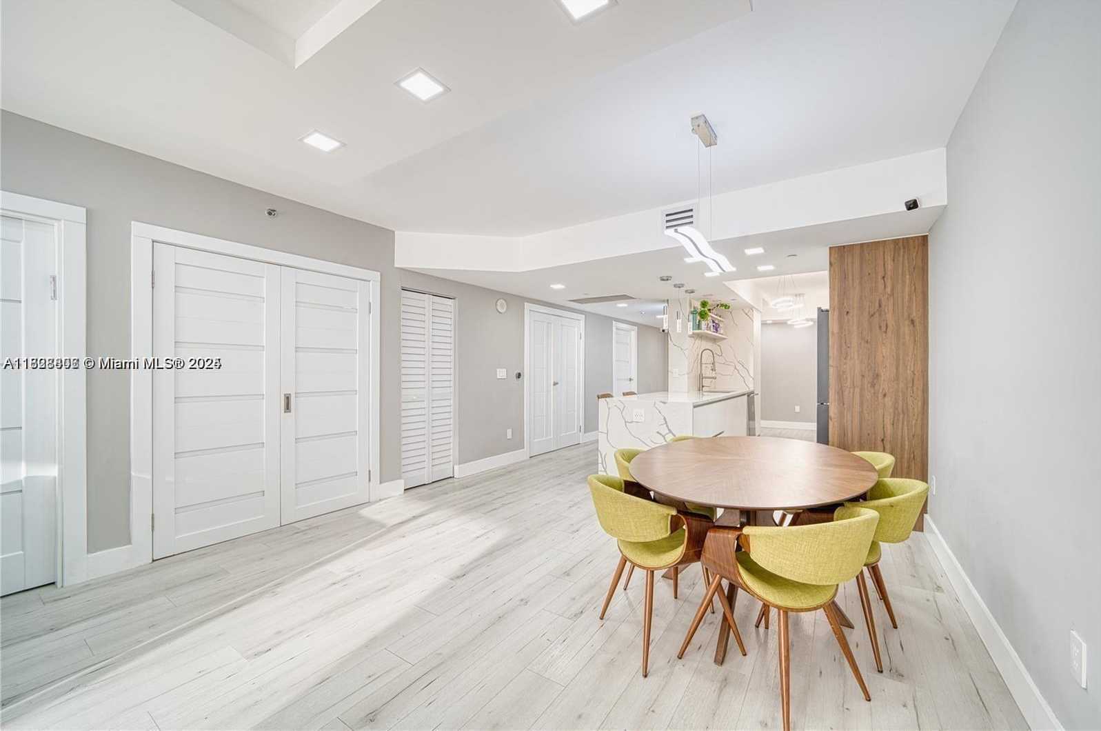 Small Image of 1800 SOUTH OCEAN DR #3708, Hallandale Beach Number 6