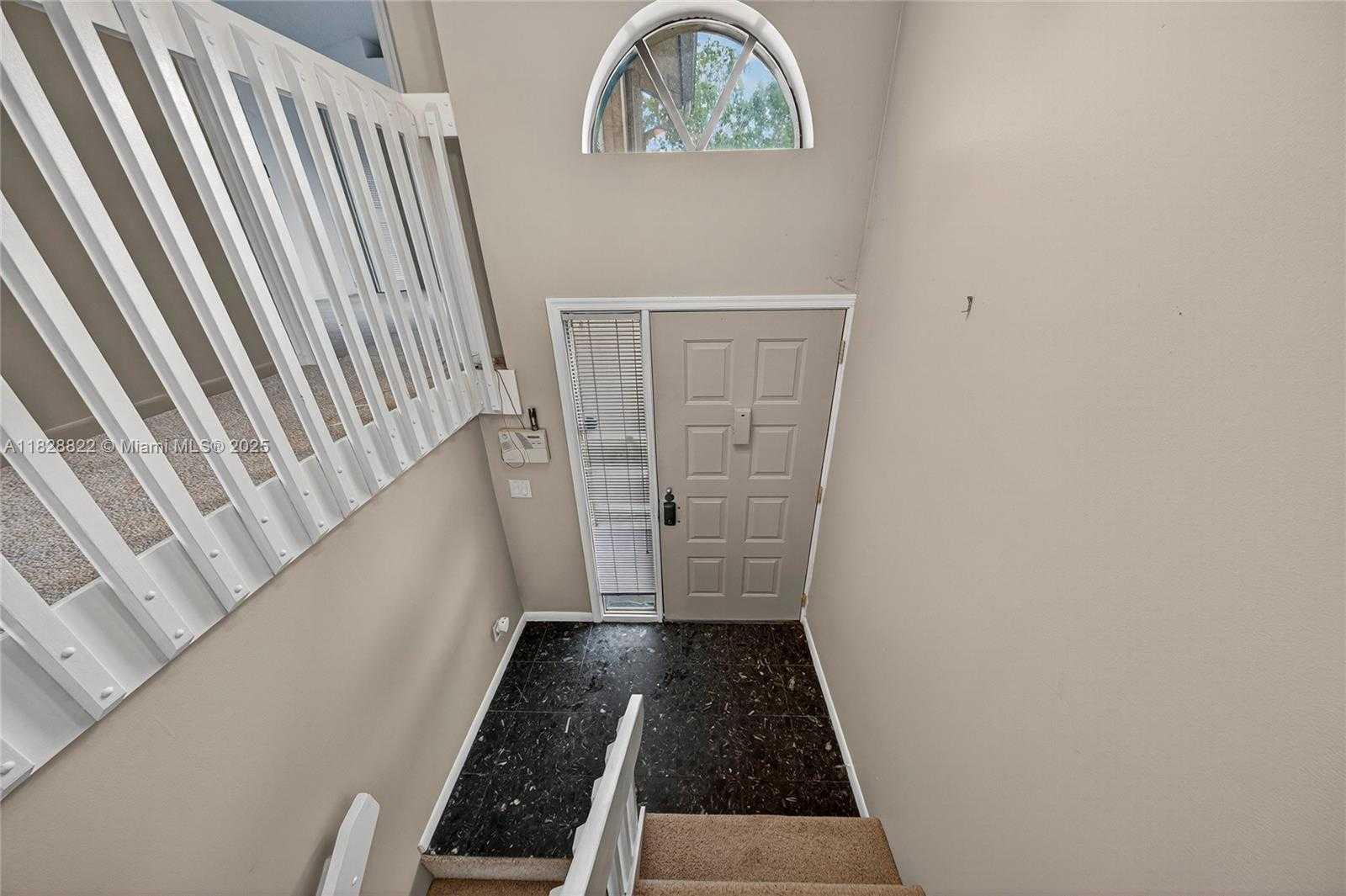 Small Image of 9086 VINEYARD LAKE DR, Plantation Number 20
