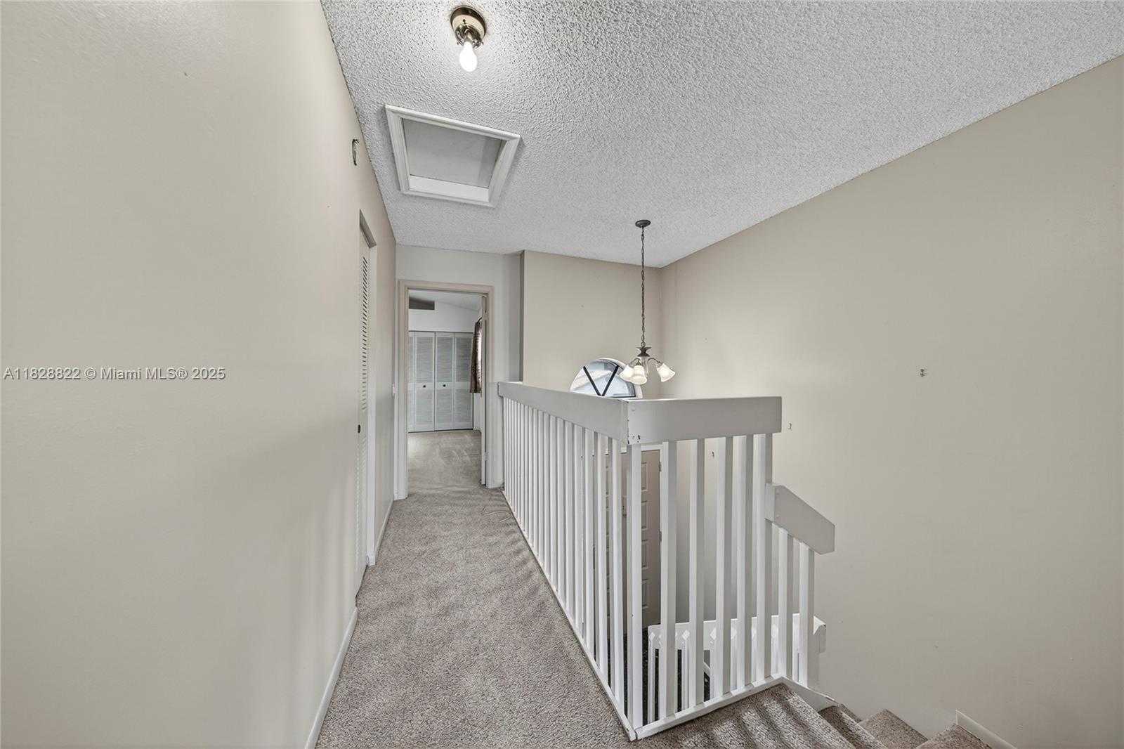Small Image of 9086 VINEYARD LAKE DR, Plantation Number 21
