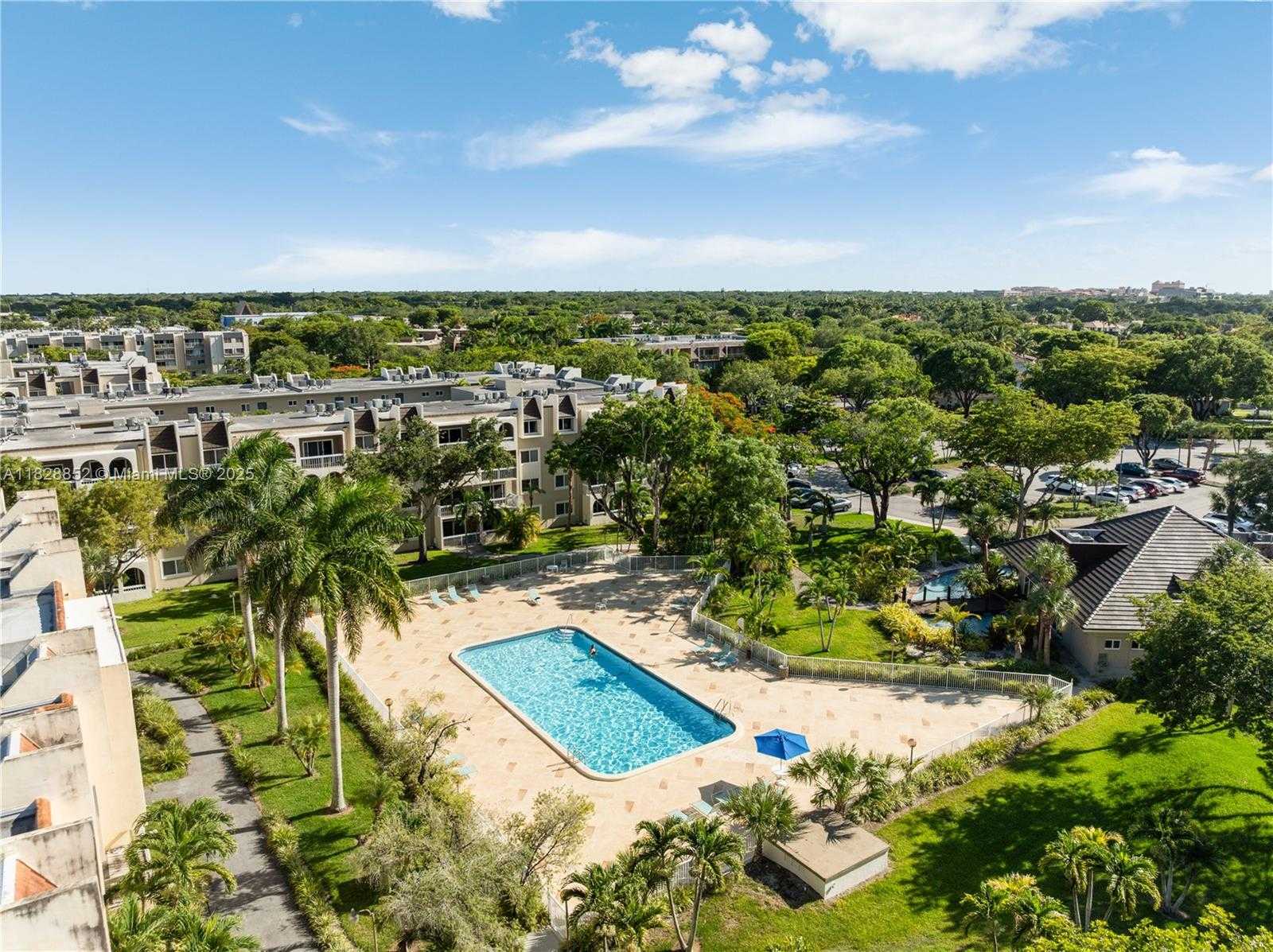 Small Image of 7850 CAMINO REAL #O-218, Miami Number 26
