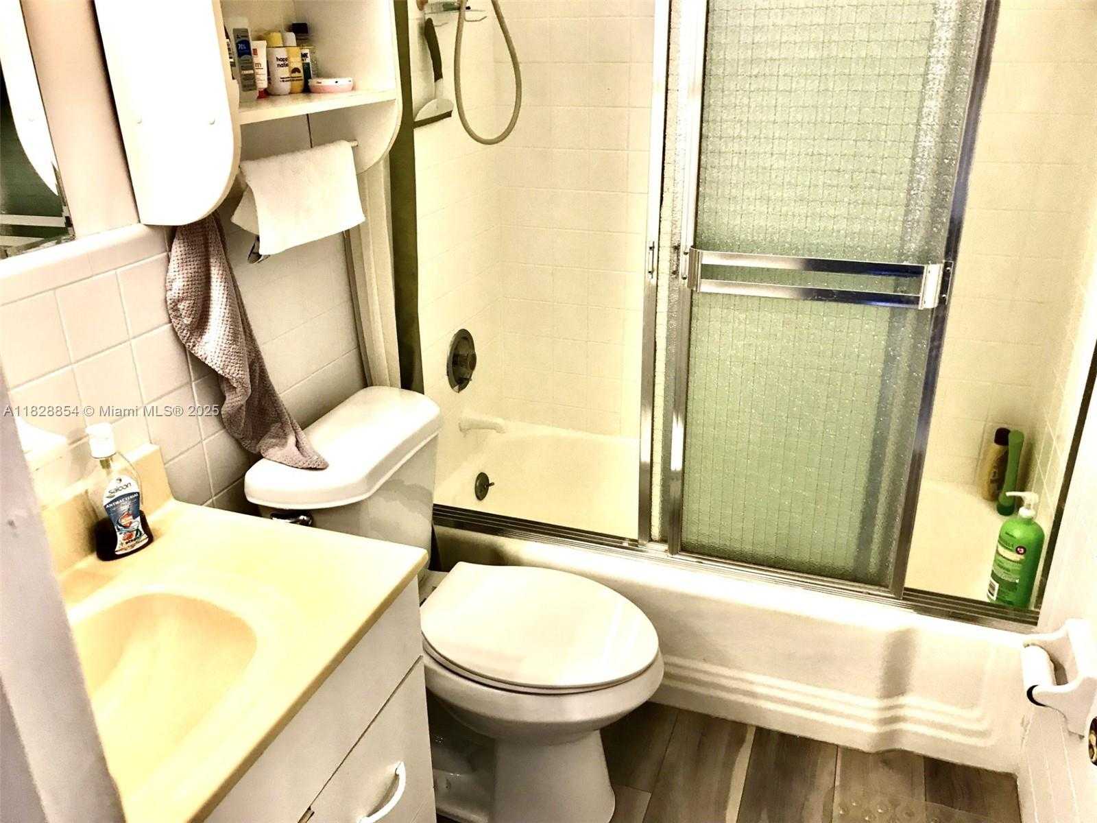 Small Image of 820 SOUTH WEST 11TH AVE #16B, Hallandale Beach Number 7