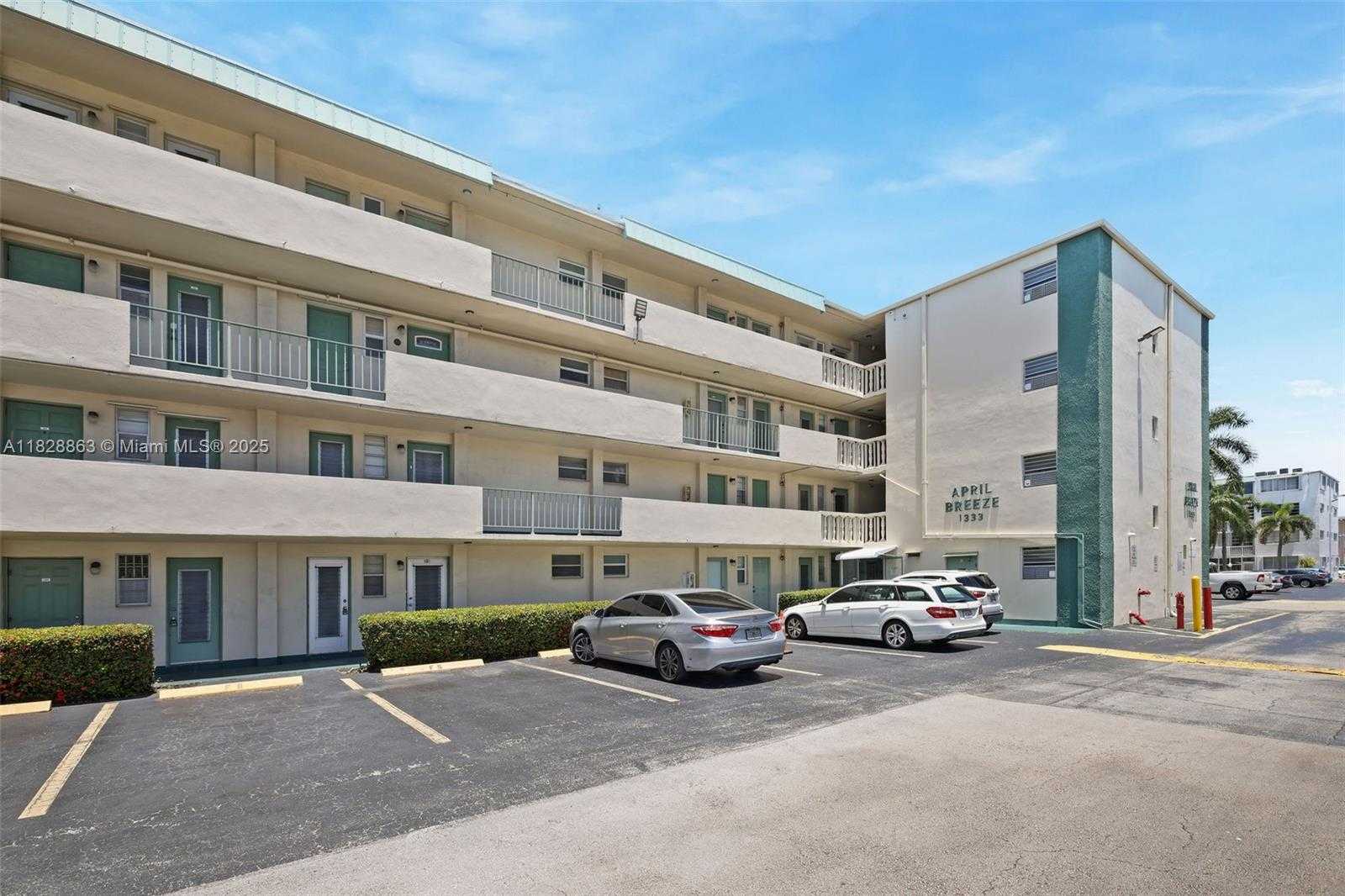 Small Image of 1333 EAST HALLANDALE BEACH BLVD #104, Hallandale Beach Number 2