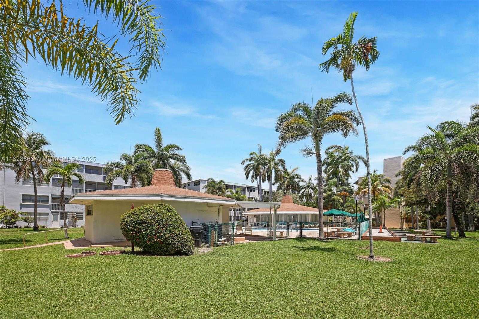 Small Image of 1333 EAST HALLANDALE BEACH BLVD #104, Hallandale Beach Number 4