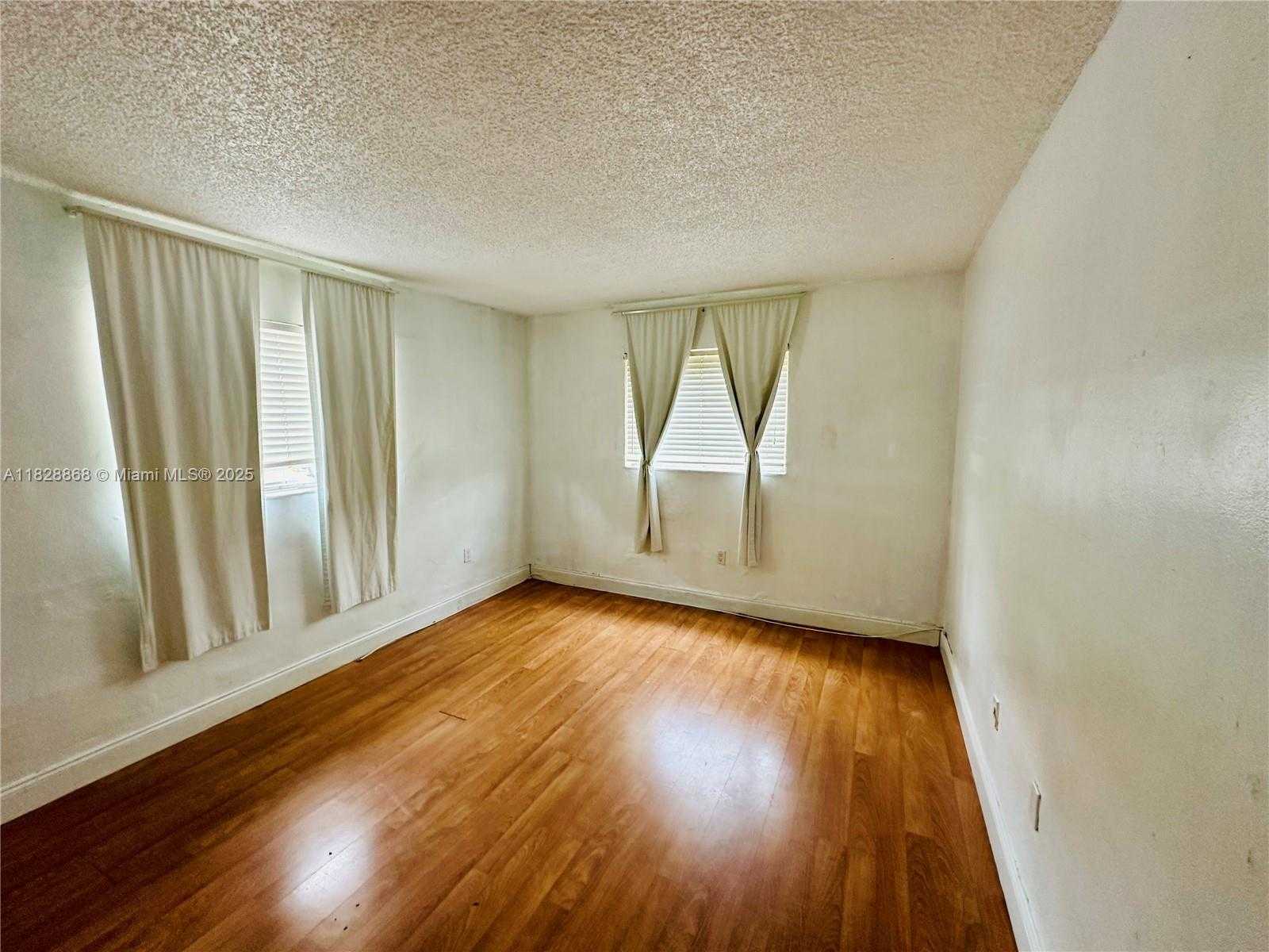 Small Image of 251 GALEN DR #112E, Key Biscayne Number 14