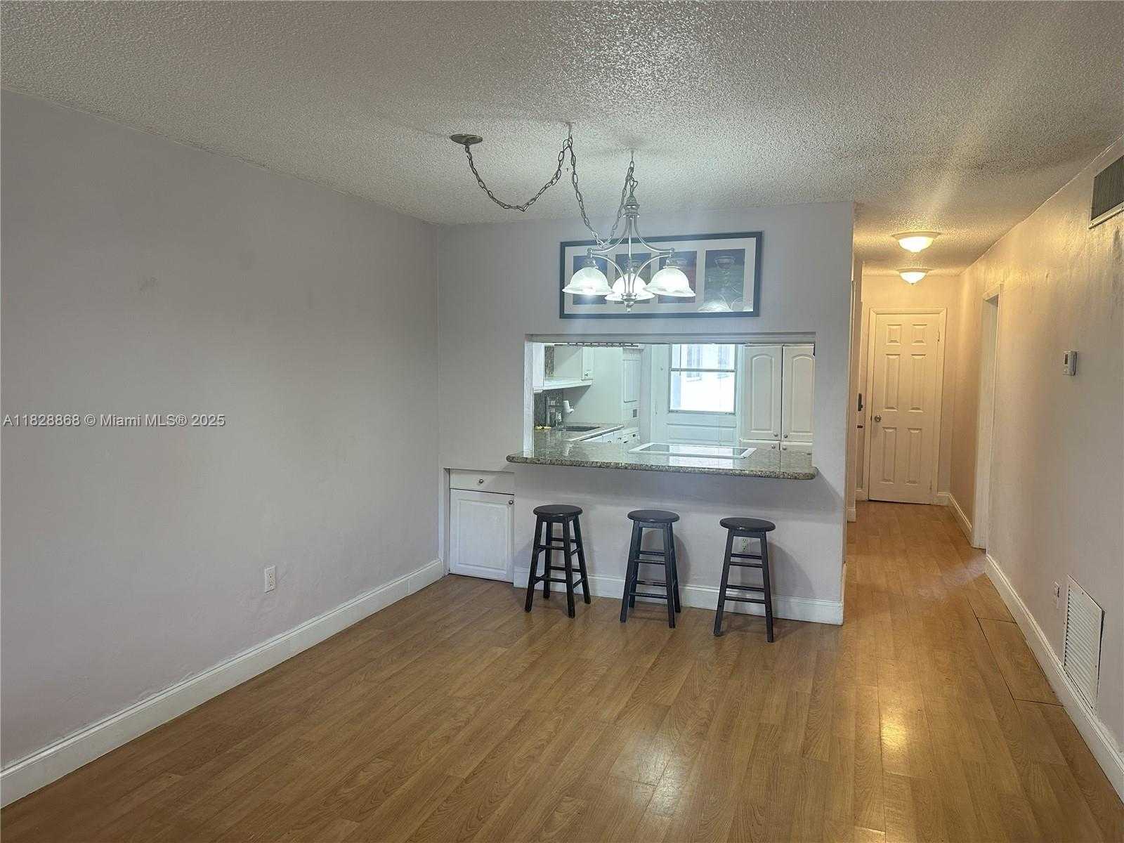 Small Image of 251 GALEN DR #112E, Key Biscayne Number 5