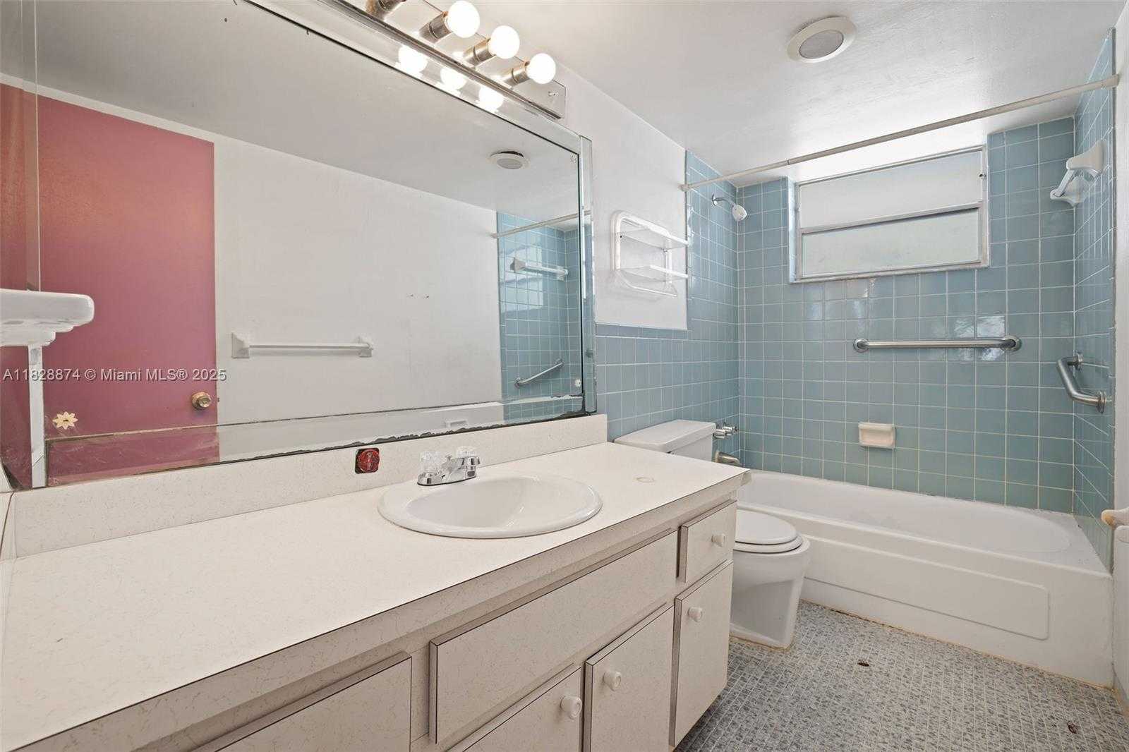 Small Image of 1333 EAST HALLANDALE BEACH BLVD #105, Hallandale Beach Number 19