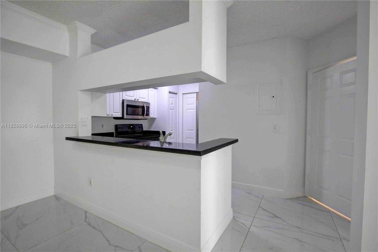 Small Image of 17100 NORTH BAY RD #1210, Sunny Isles Beach Number 10
