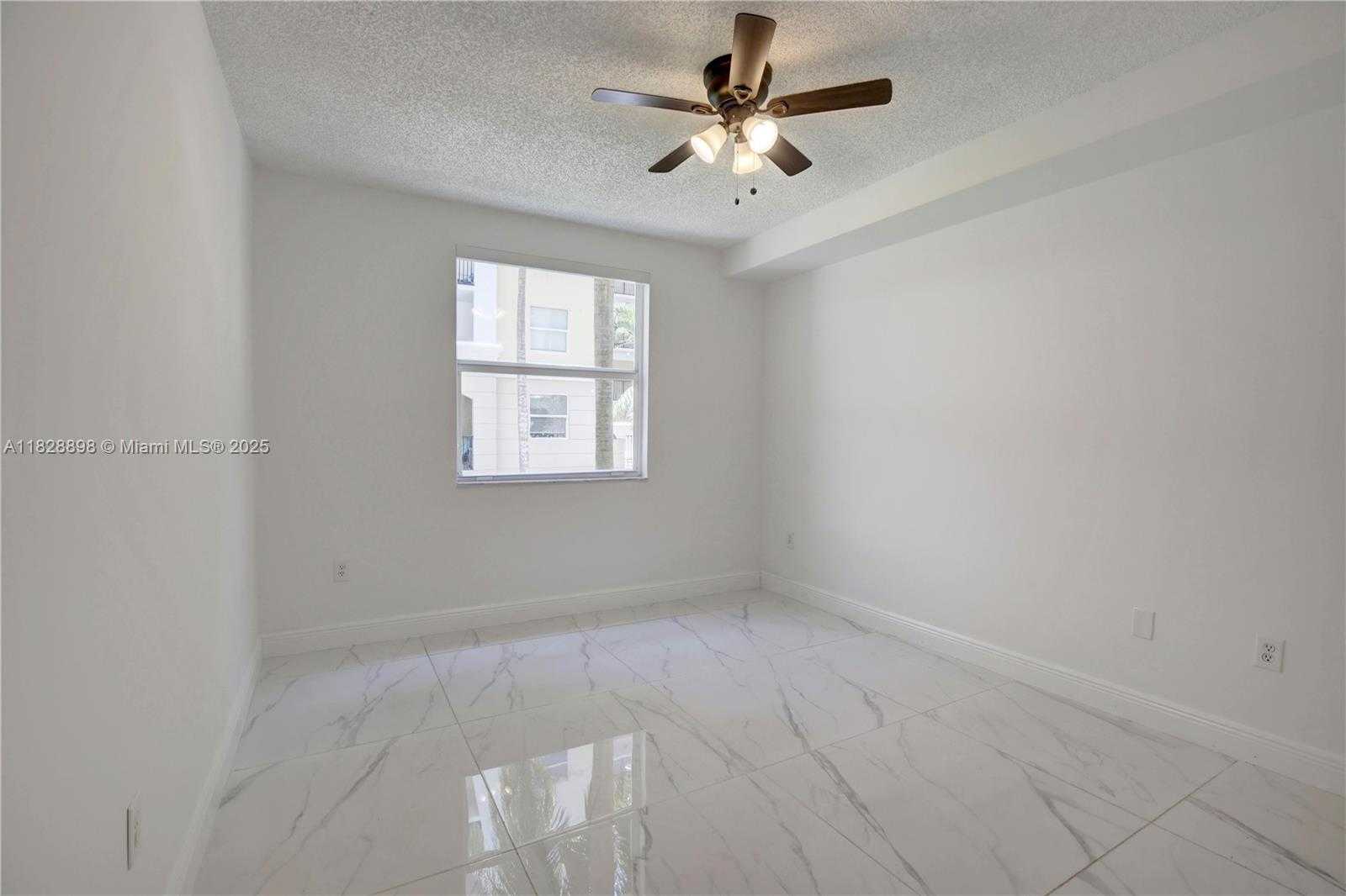 Small Image of 17100 NORTH BAY RD #1210, Sunny Isles Beach Number 13