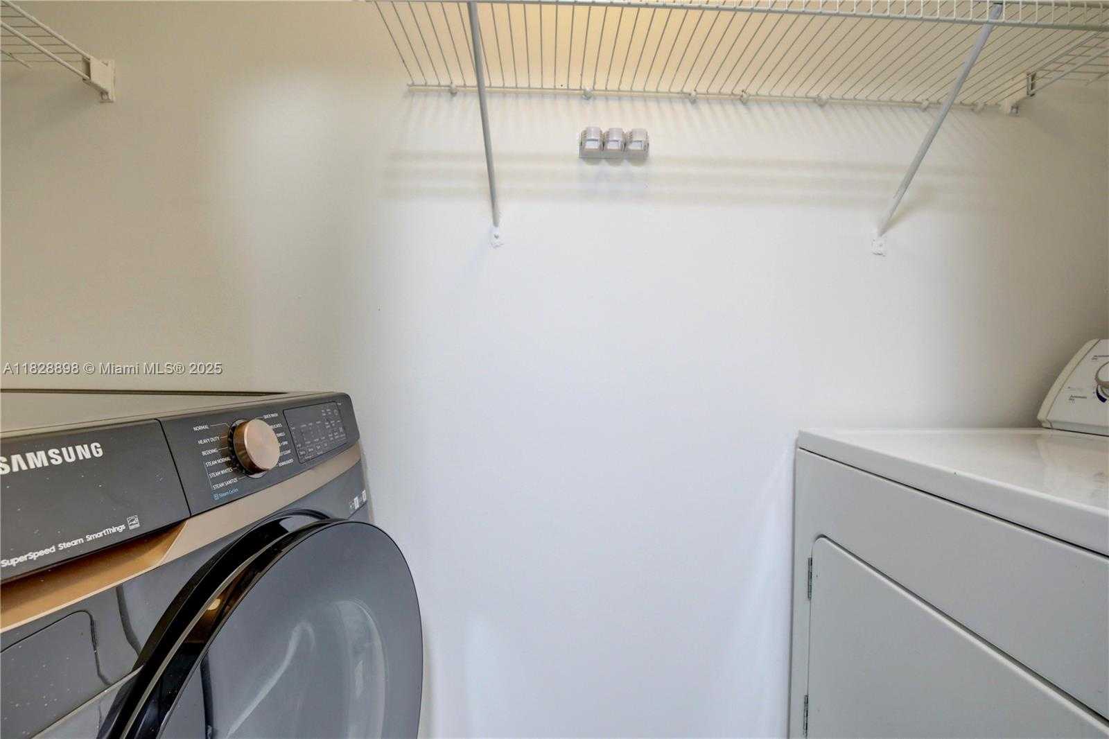 Small Image of 17100 NORTH BAY RD #1210, Sunny Isles Beach Number 20