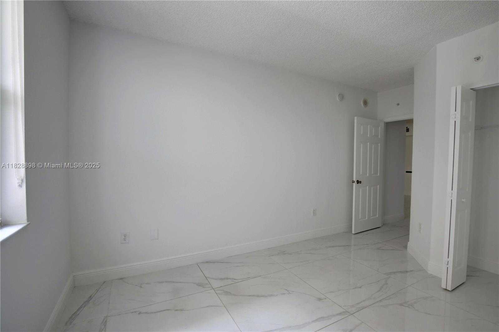 Small Image of 17100 NORTH BAY RD #1210, Sunny Isles Beach Number 25
