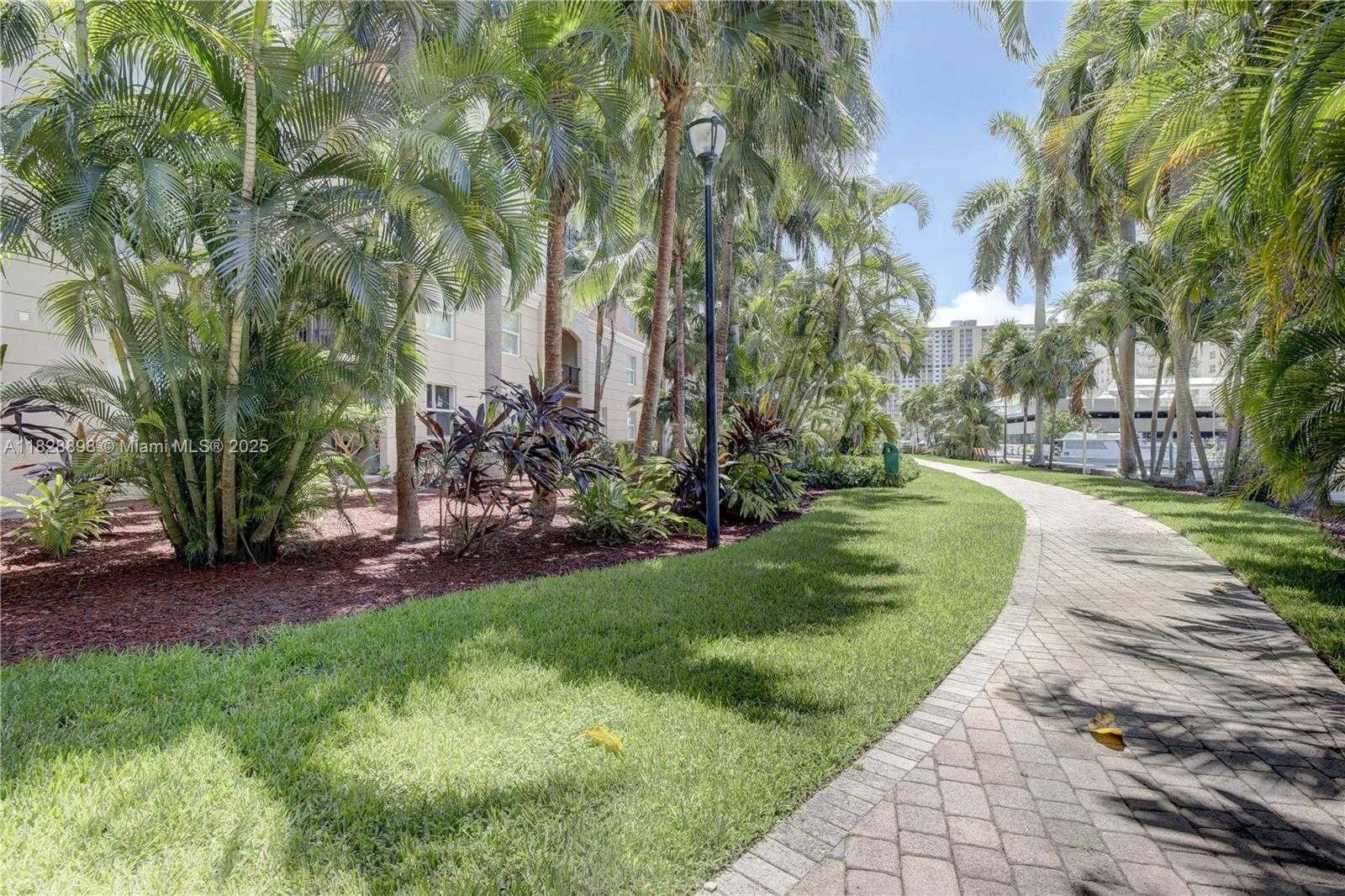 Small Image of 17100 NORTH BAY RD #1210, Sunny Isles Beach Number 29