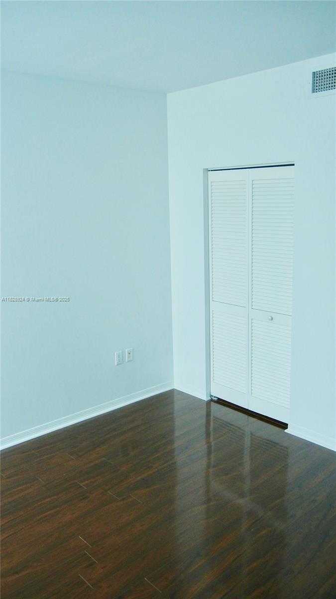 Small Image of 951 BRICKELL AVE #2509, Miami Number 13