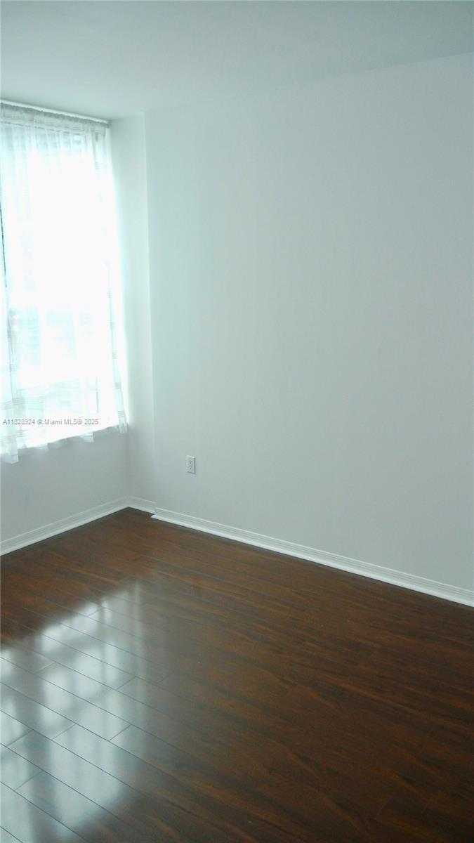 Small Image of 951 BRICKELL AVE #2509, Miami Number 15