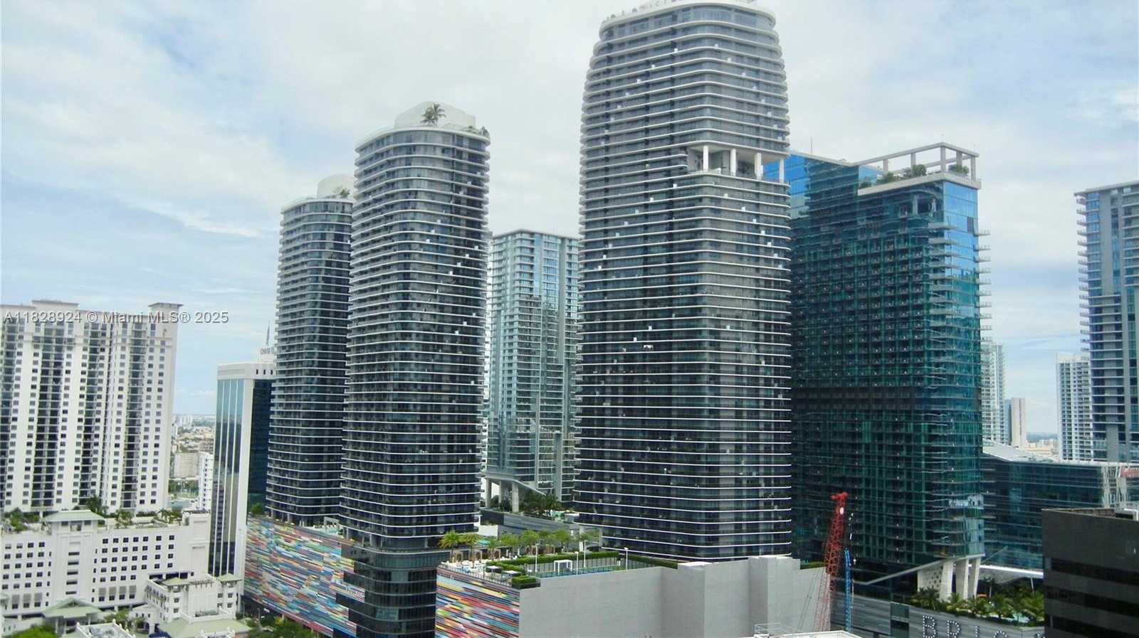 Small Image of 951 BRICKELL AVE #2509, Miami Number 18
