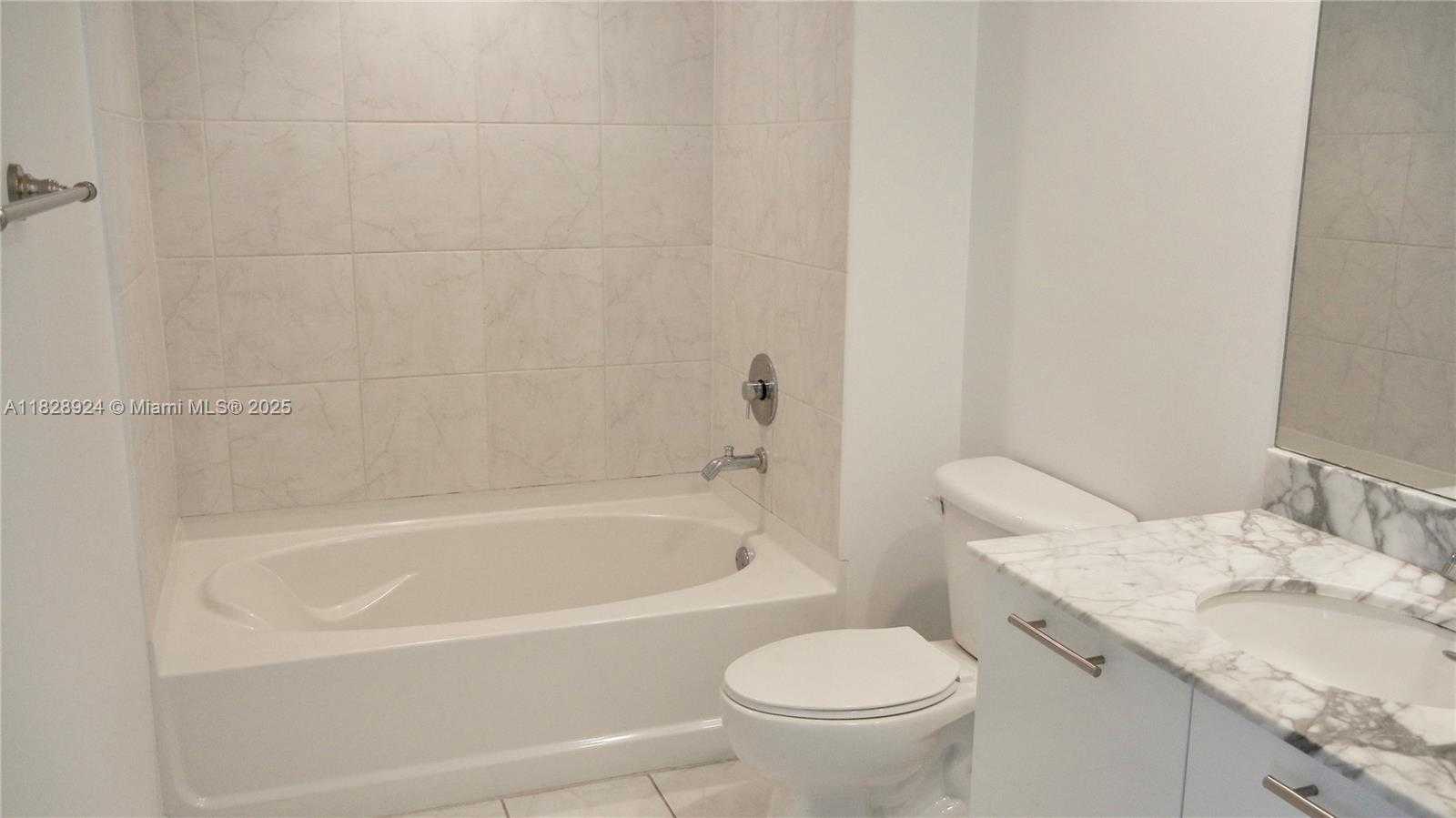 Small Image of 951 BRICKELL AVE #2509, Miami Number 7