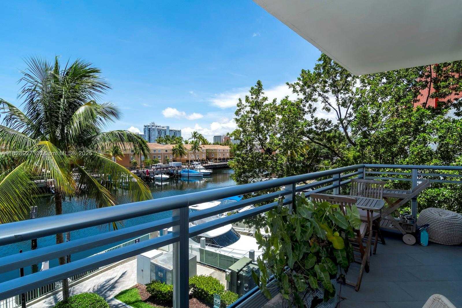 Small Image of 2950 NORTH EAST 188TH ST #202, Aventura Number 4