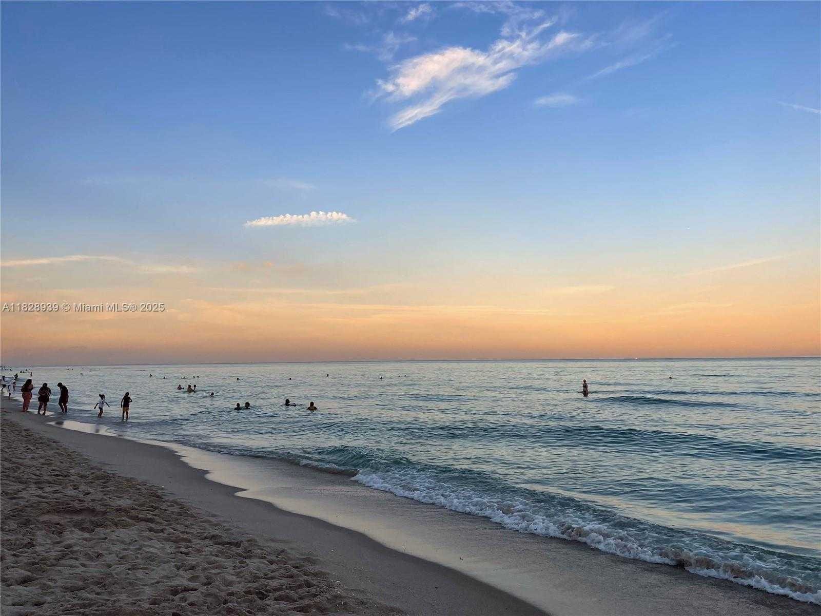 Small Image of 2030 SOUTH OCEAN DR #2018, Hallandale Beach Number 4