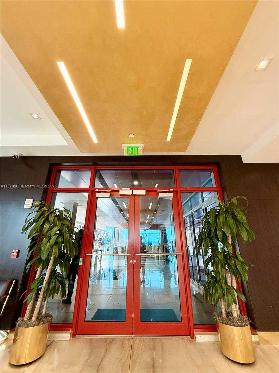 Small Image of 777 NORTH OCEAN DR #S418, Hollywood Number 24