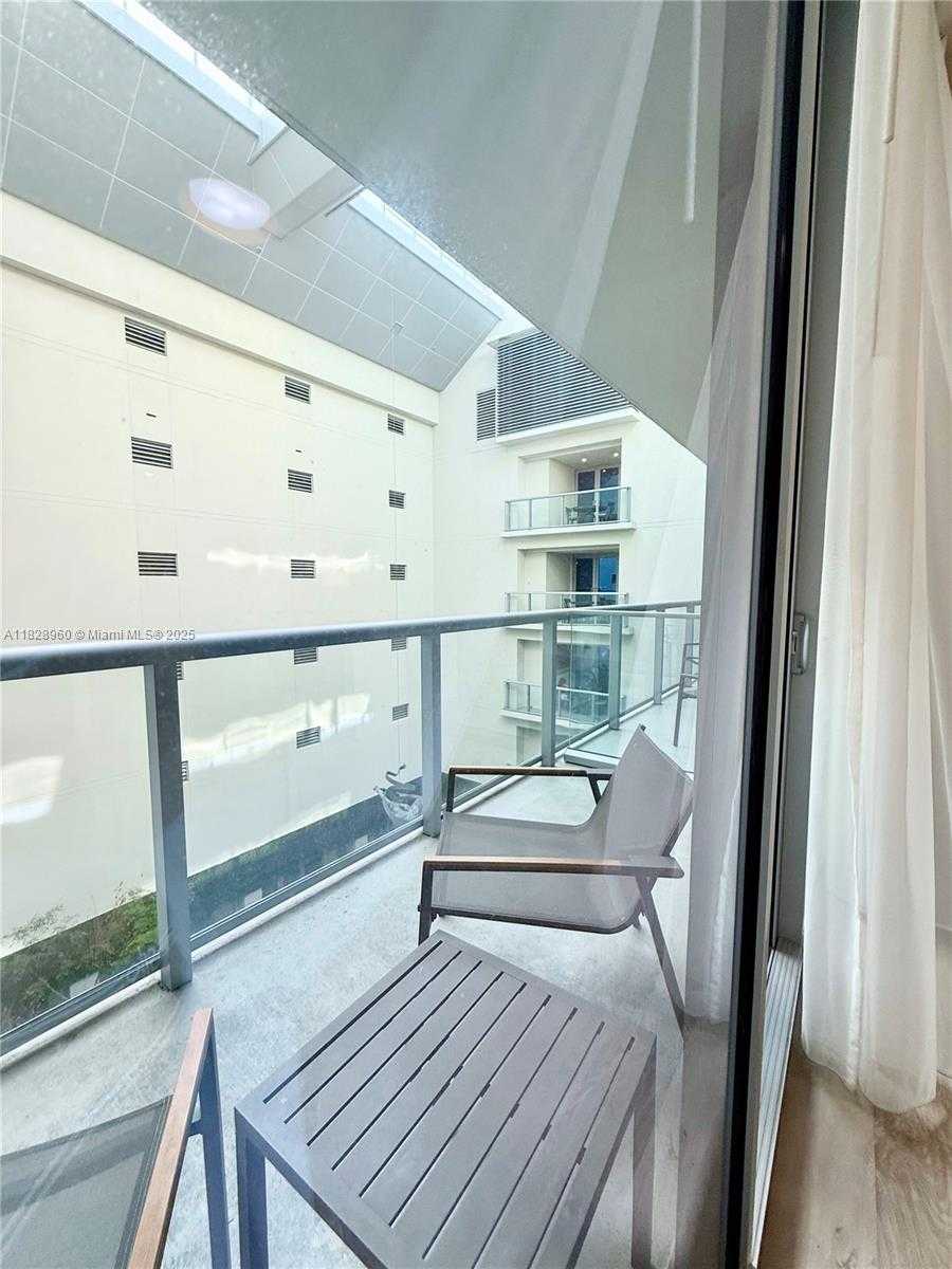 Small Image of 777 NORTH OCEAN DR #S418, Hollywood Number 4