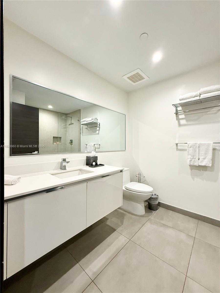 Small Image of 777 NORTH OCEAN DR #S418, Hollywood Number 5
