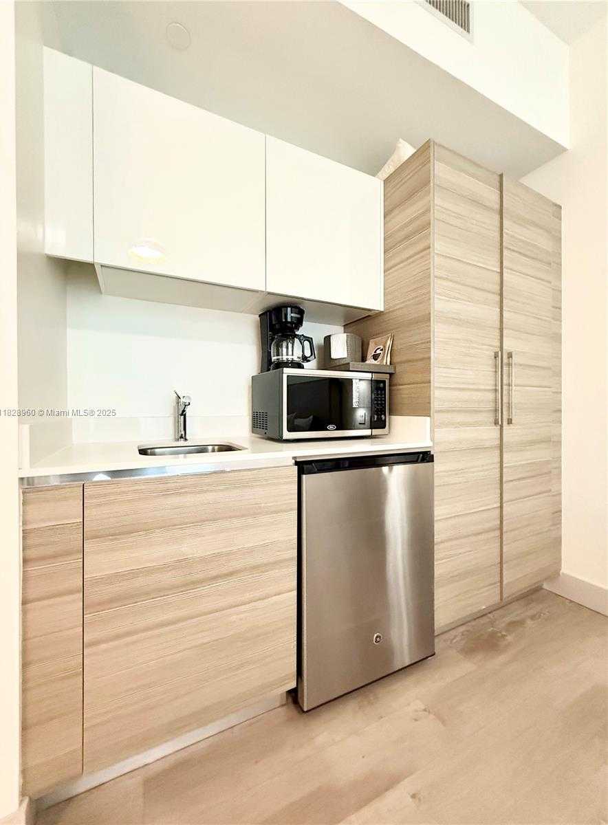 Small Image of 777 NORTH OCEAN DR #S418, Hollywood Number 8