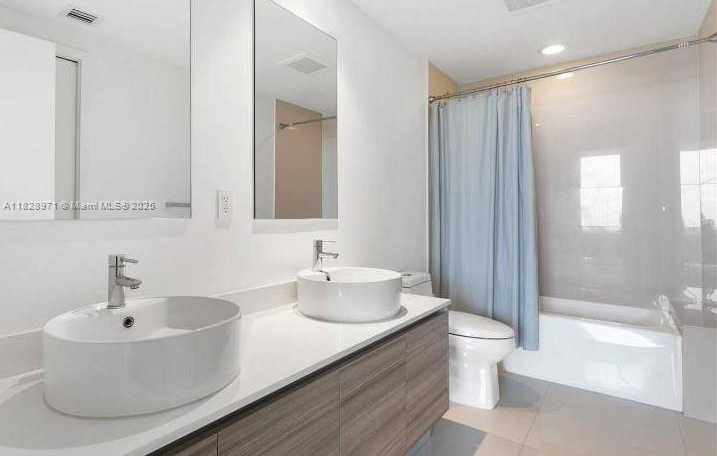 Small Image of 121 NORTH EAST 34TH ST #1812, Miami Number 9