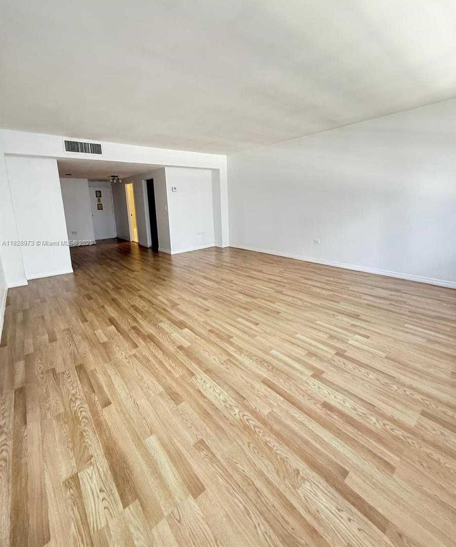 Small Image of 825 BRICKELL BAY DR #1549, Miami Number 2