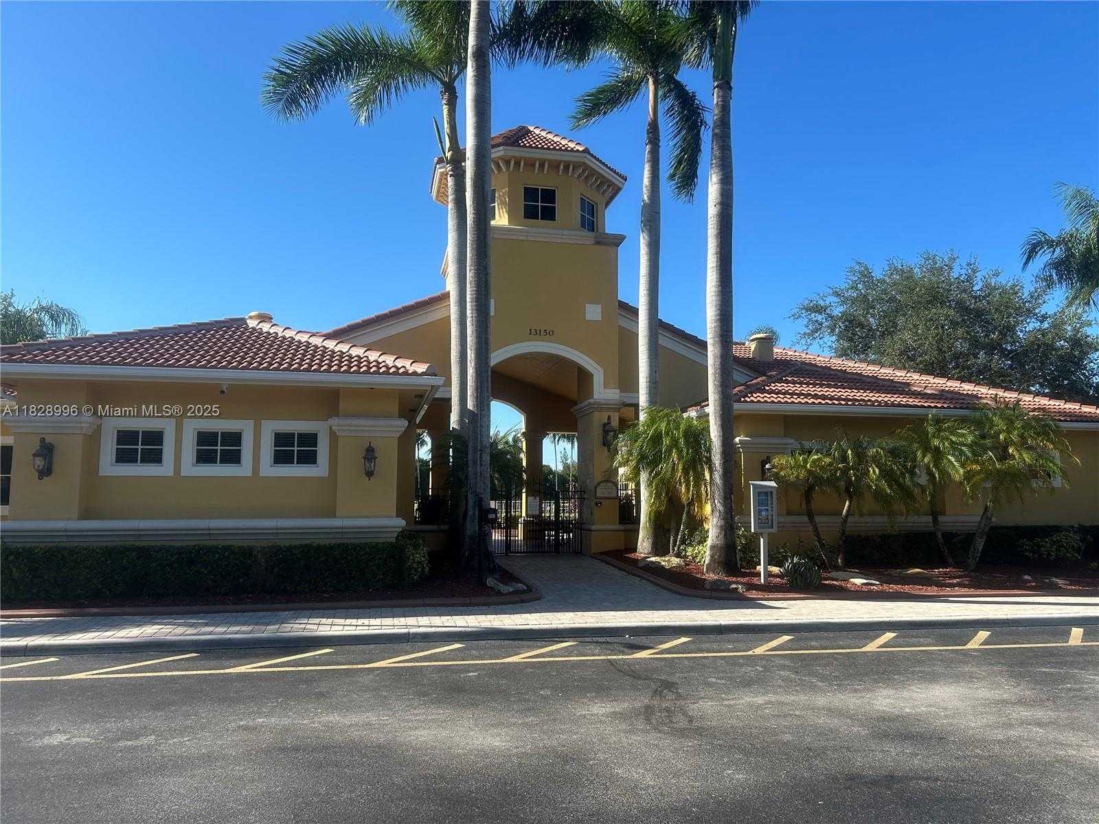 Small Image of 12415 SOUTH WEST 42ND ST, Miramar Number 42