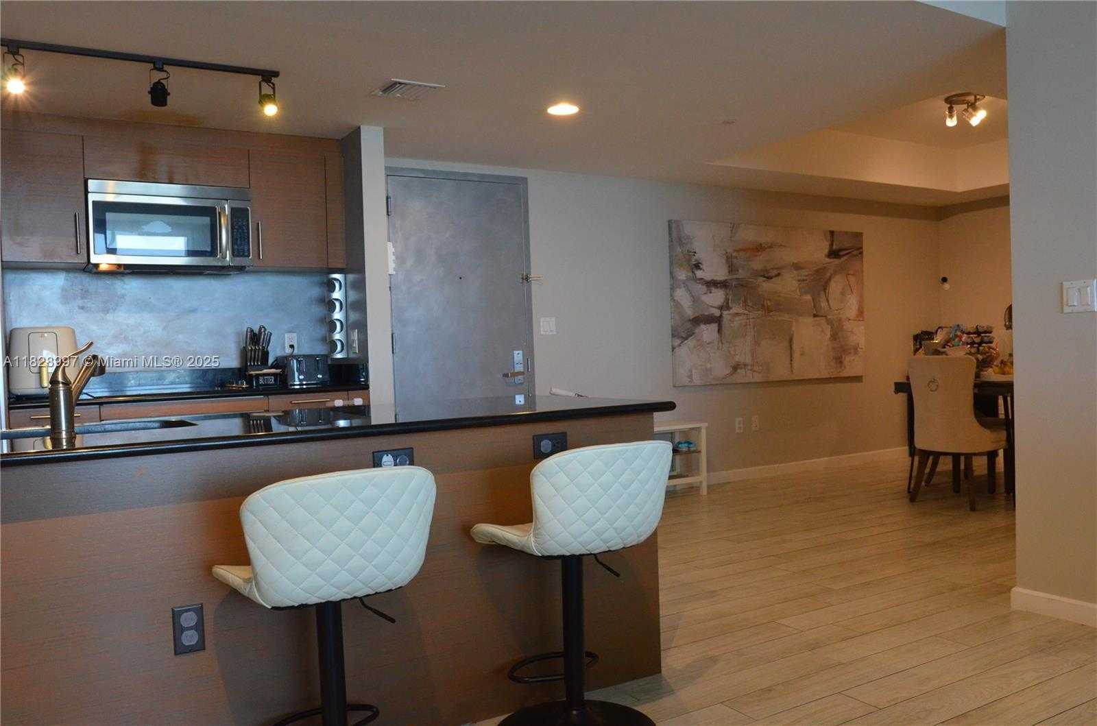 Small Image of 50 BISCAYNE BLVD #4706, Miami Number 3