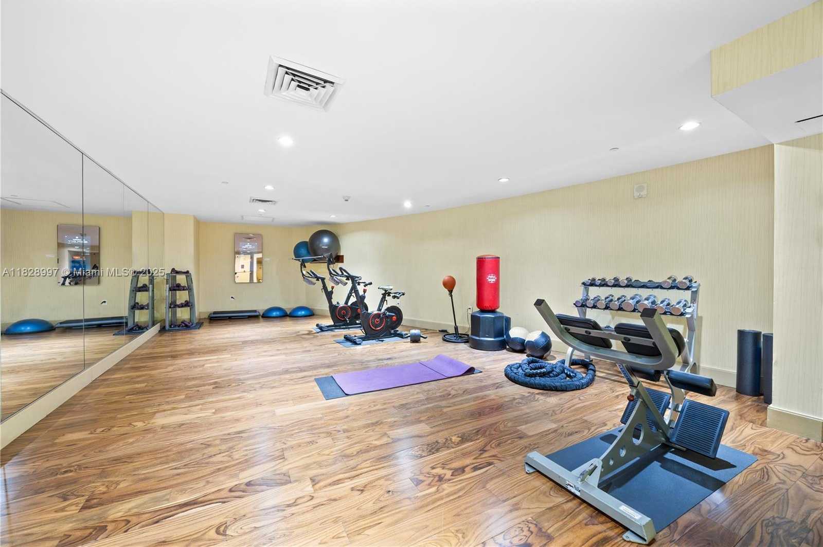 Small Image of 50 BISCAYNE BLVD #4706, Miami Number 45