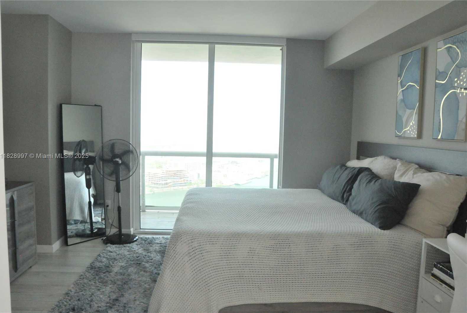 Small Image of 50 BISCAYNE BLVD #4706, Miami Number 9