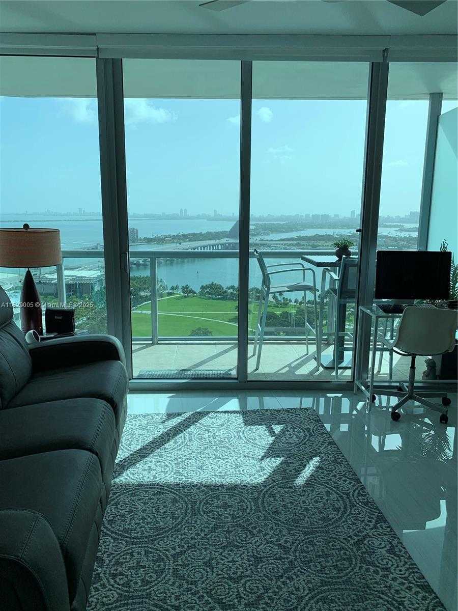 Small Image of 888 BISCAYNE BLVD #2910, Miami Number 12