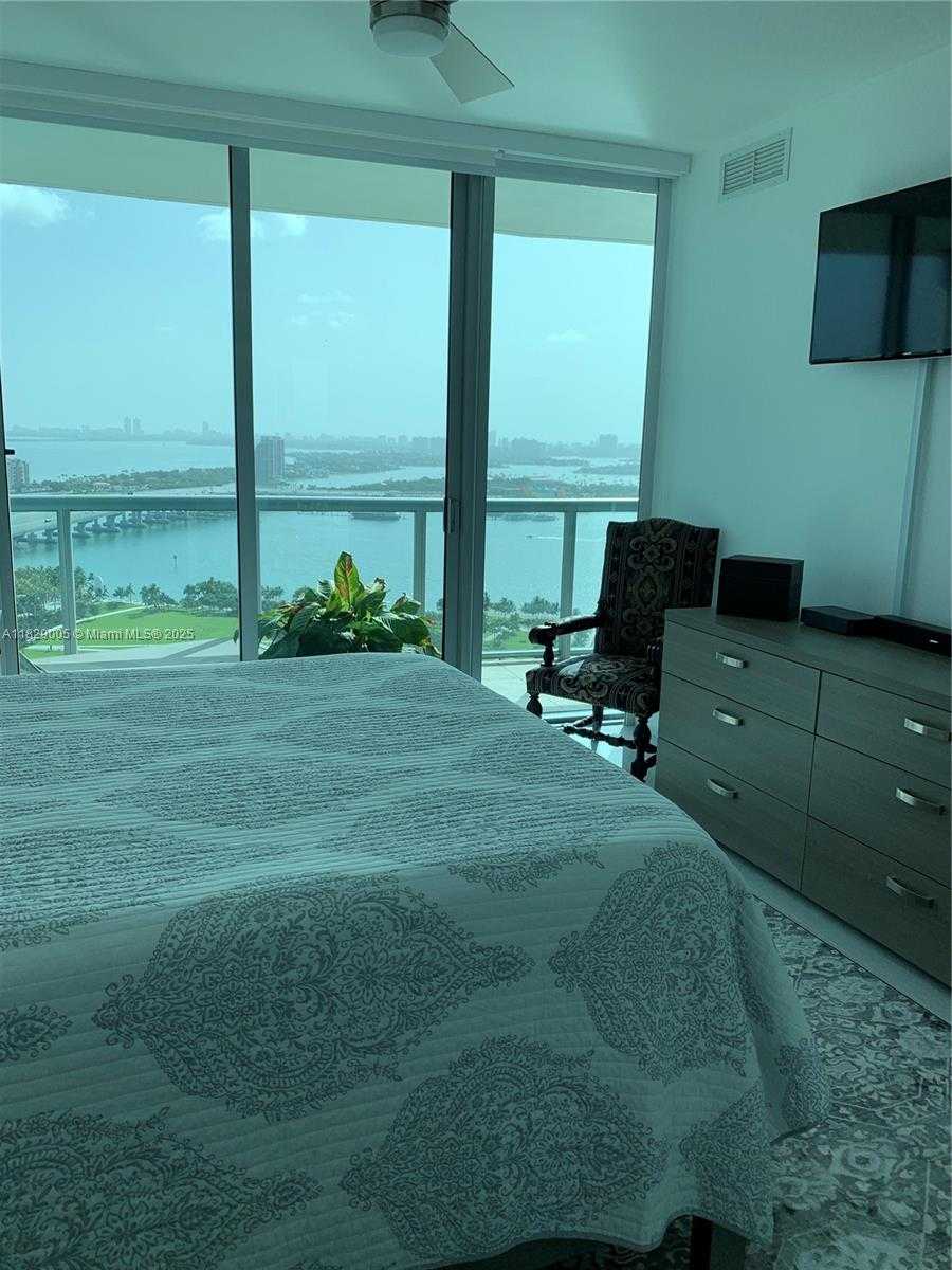 Small Image of 888 BISCAYNE BLVD #2910, Miami Number 15