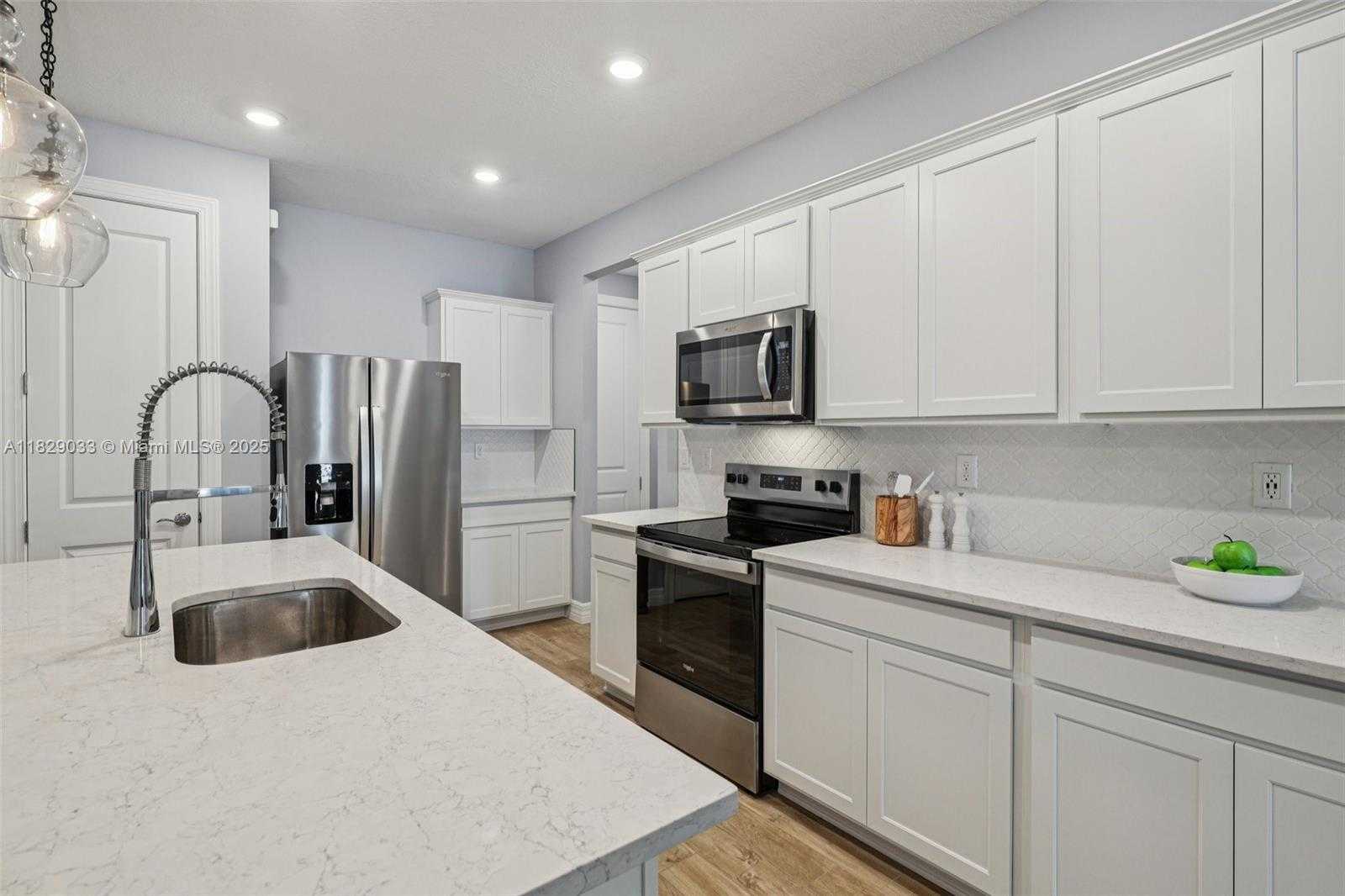 Small Image of 8367 NORTH WEST 7TH PL, Plantation Number 11