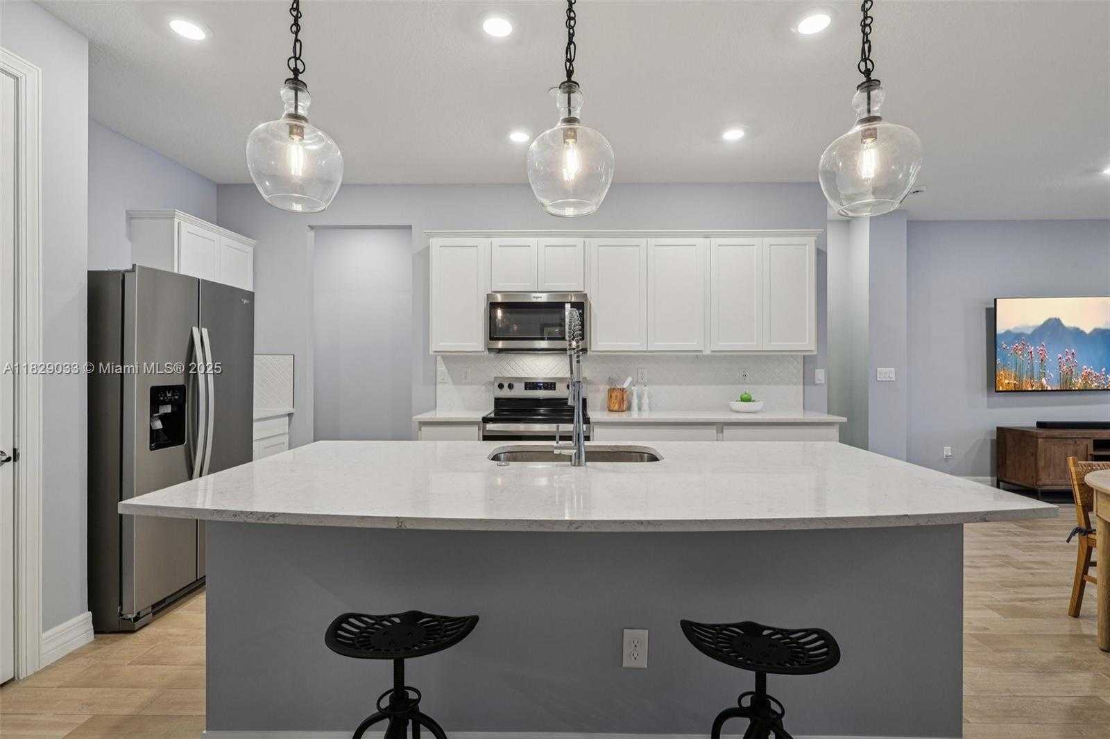 Small Image of 8367 NORTH WEST 7TH PL, Plantation Number 12