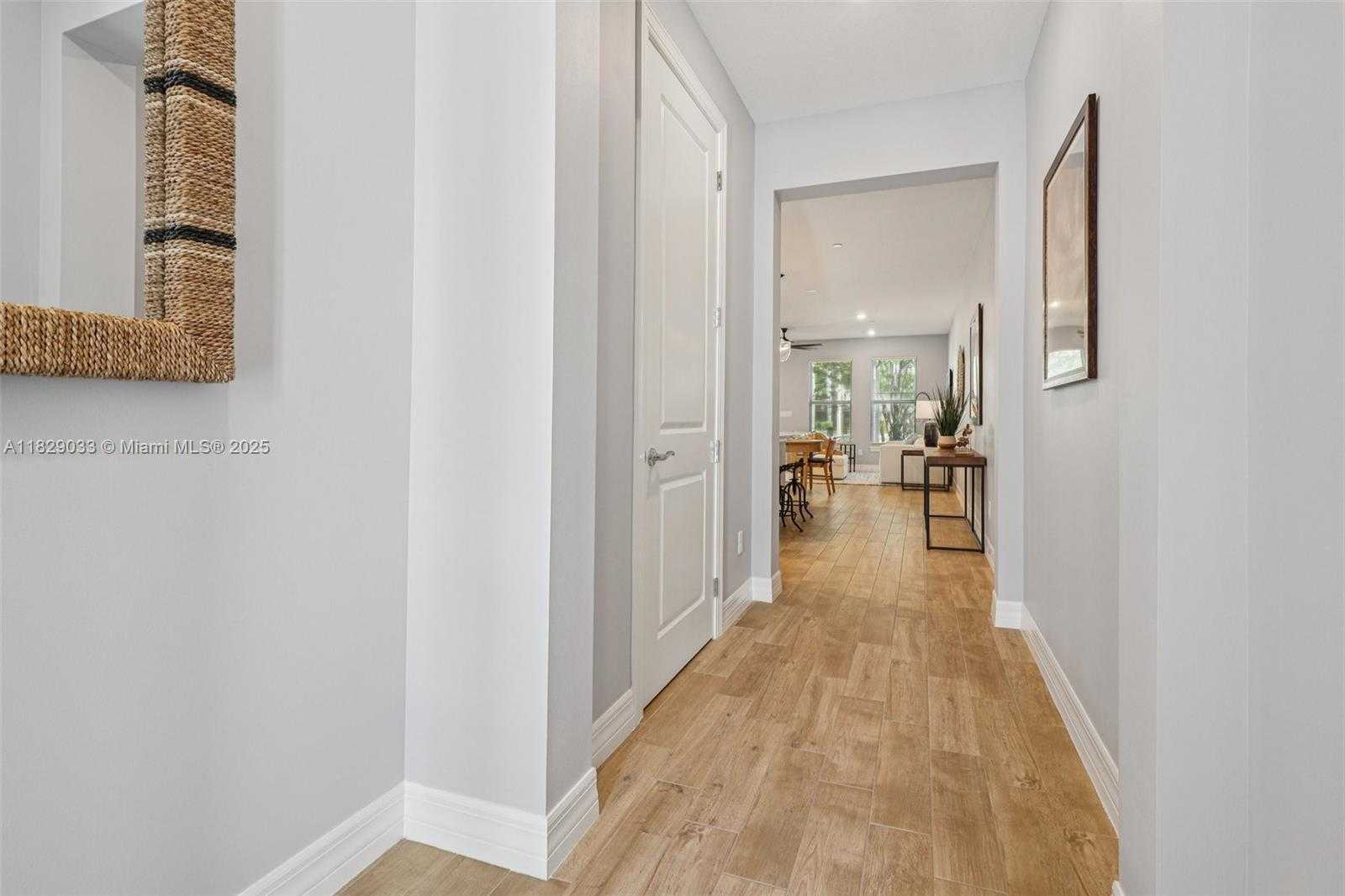 Small Image of 8367 NORTH WEST 7TH PL, Plantation Number 14