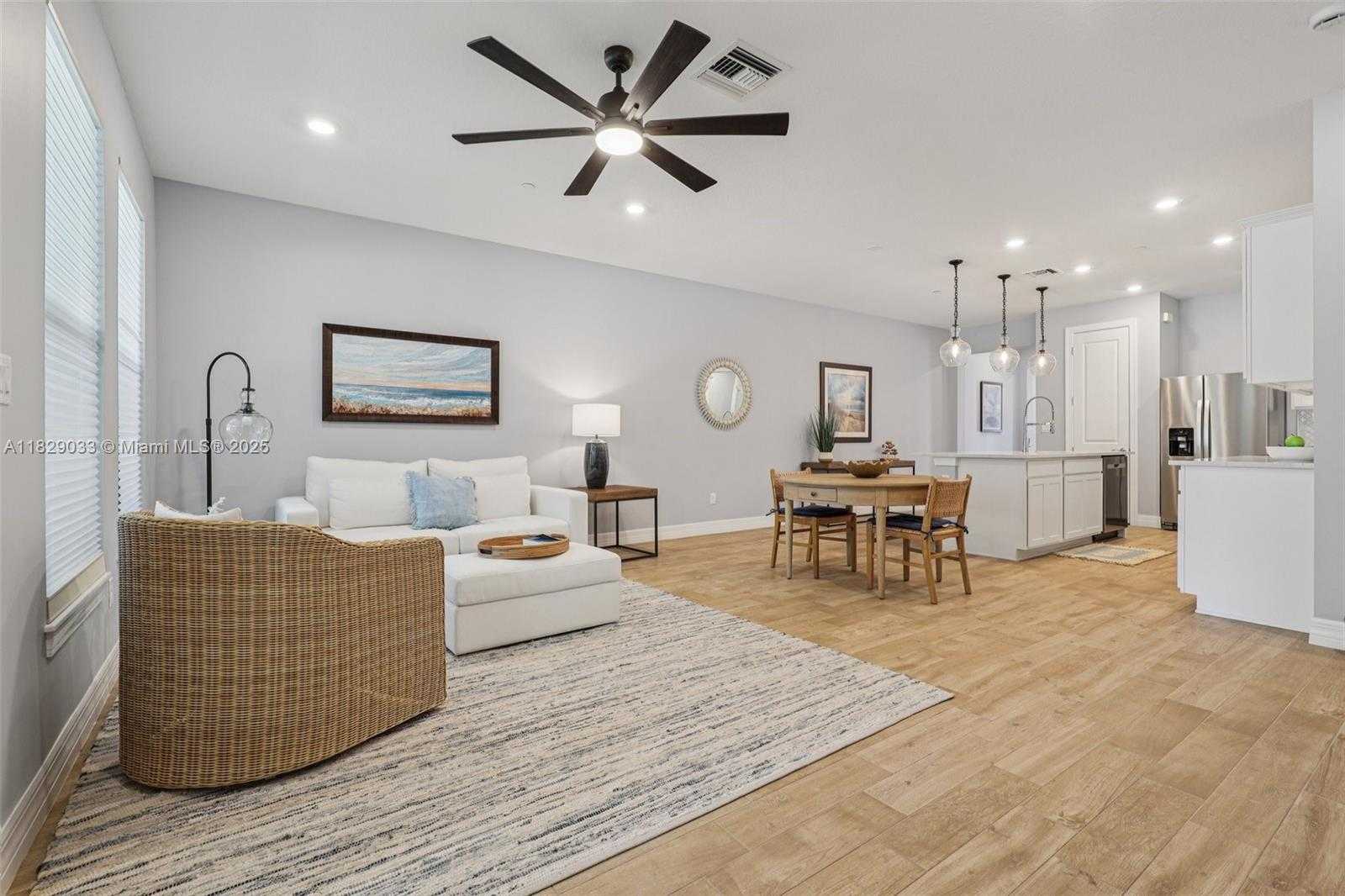 Small Image of 8367 NORTH WEST 7TH PL, Plantation Number 3