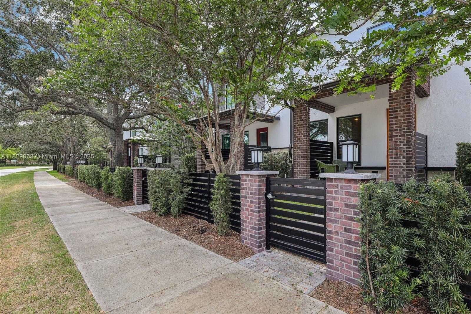 Small Image of 8367 NORTH WEST 7TH PL, Plantation Number 45
