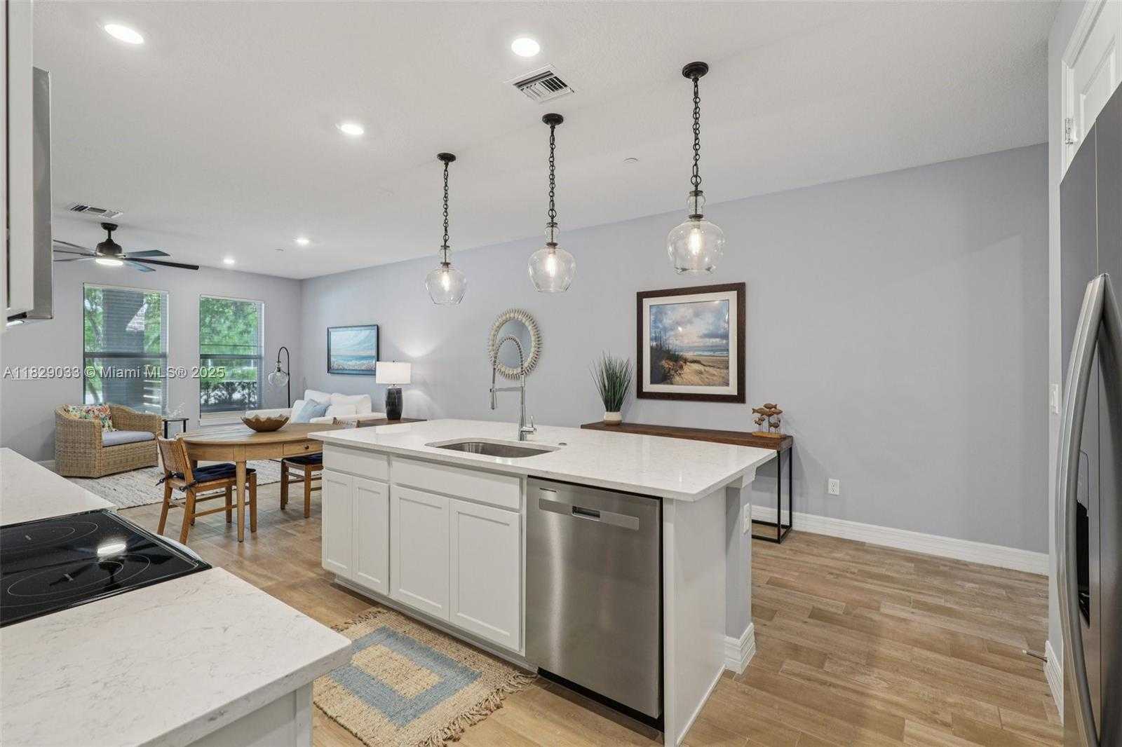 Small Image of 8367 NORTH WEST 7TH PL, Plantation Number 9