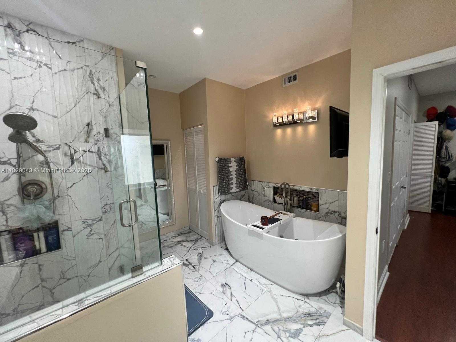 Small Image of 13220 SOUTH WEST 143RD TER, Miami Number 12