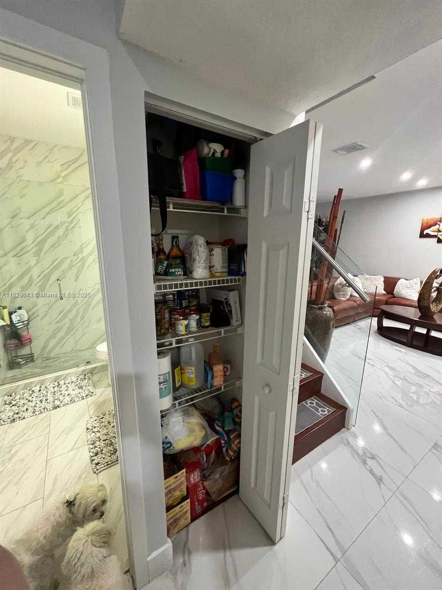 Small Image of 13220 SOUTH WEST 143RD TER, Miami Number 21
