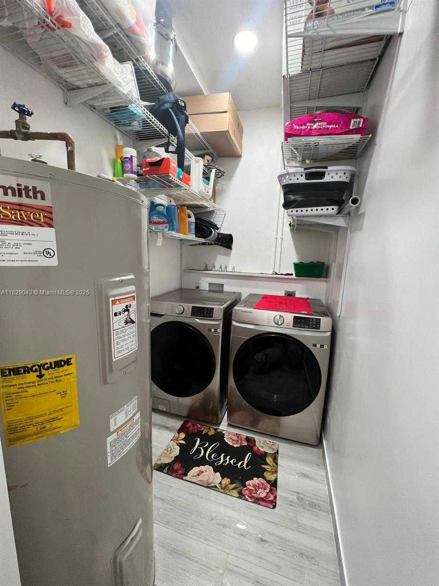 Small Image of 13220 SOUTH WEST 143RD TER, Miami Number 23