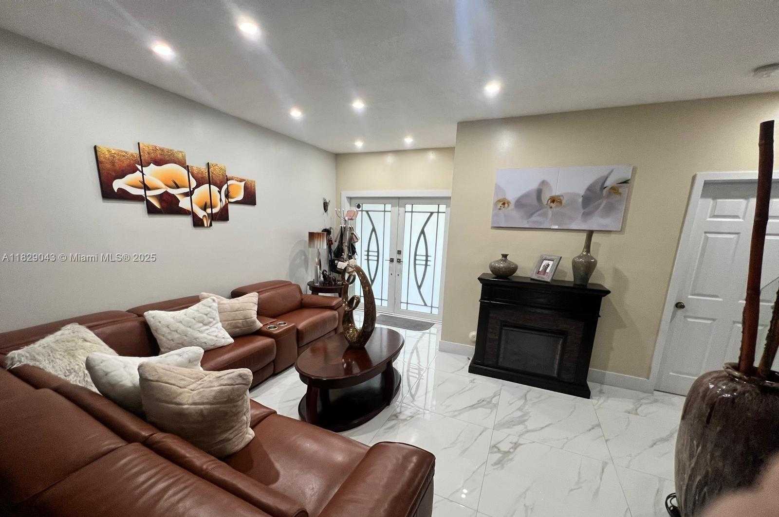 Small Image of 13220 SOUTH WEST 143RD TER, Miami Number 4