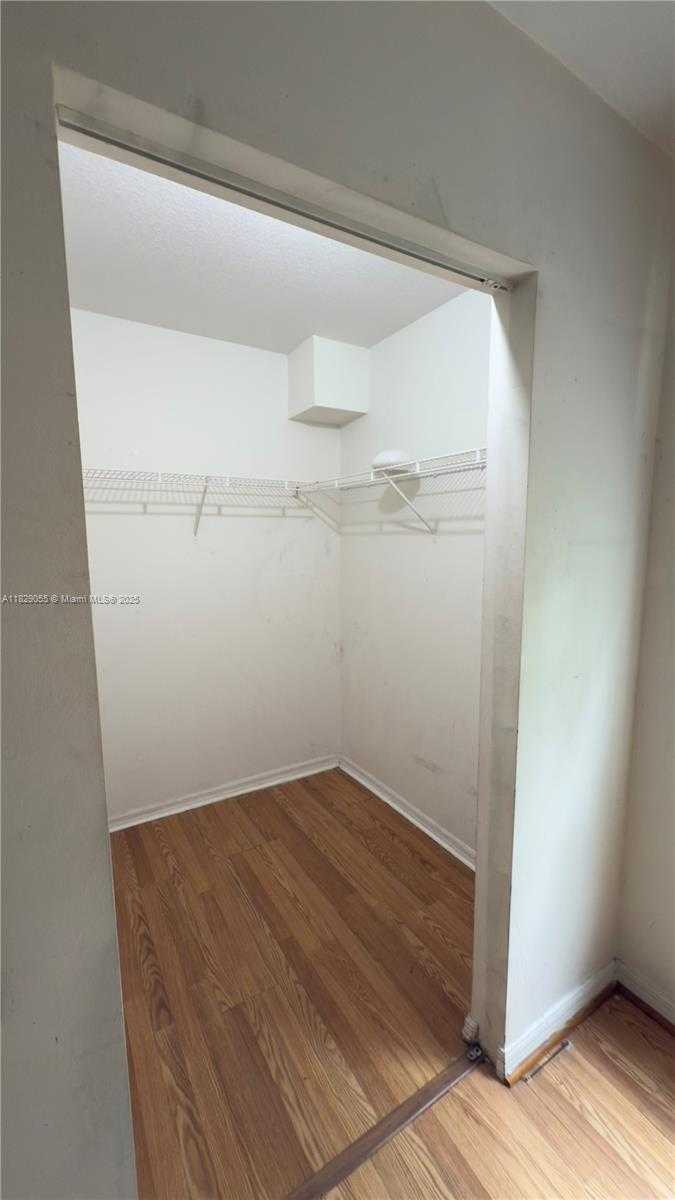 Small Image of 4021 SAN MARINO BLVD #102, West Palm Beach Number 21