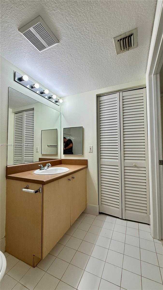 Small Image of 4021 SAN MARINO BLVD #102, West Palm Beach Number 37