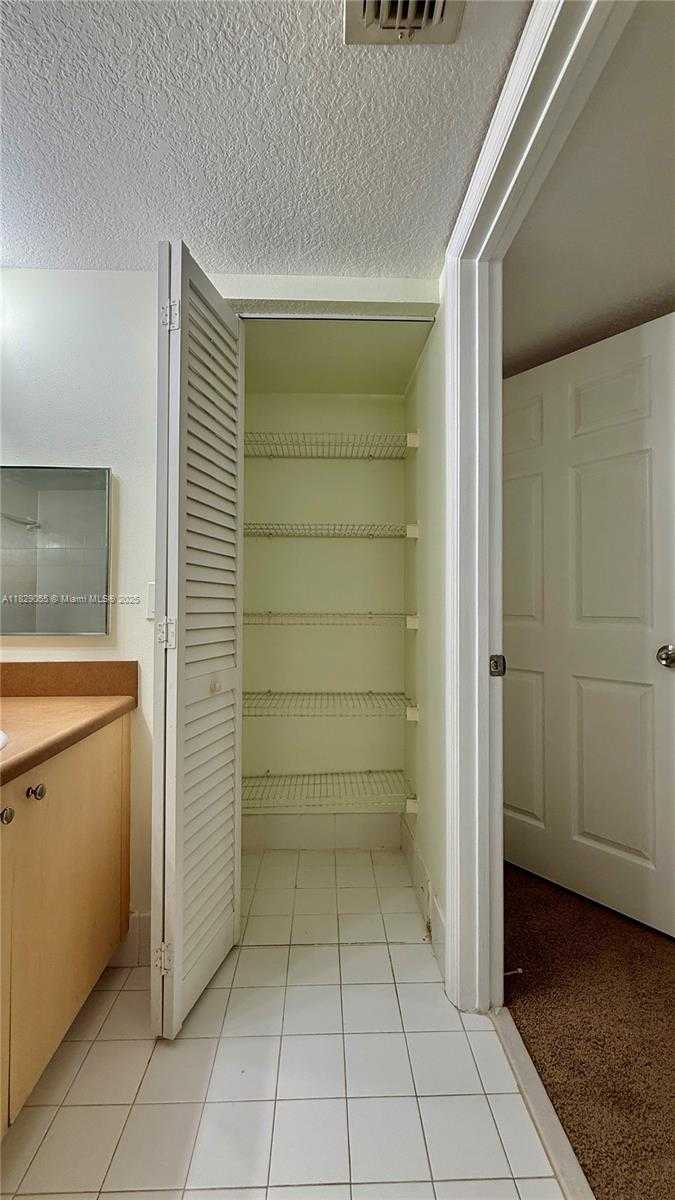 Small Image of 4021 SAN MARINO BLVD #102, West Palm Beach Number 38