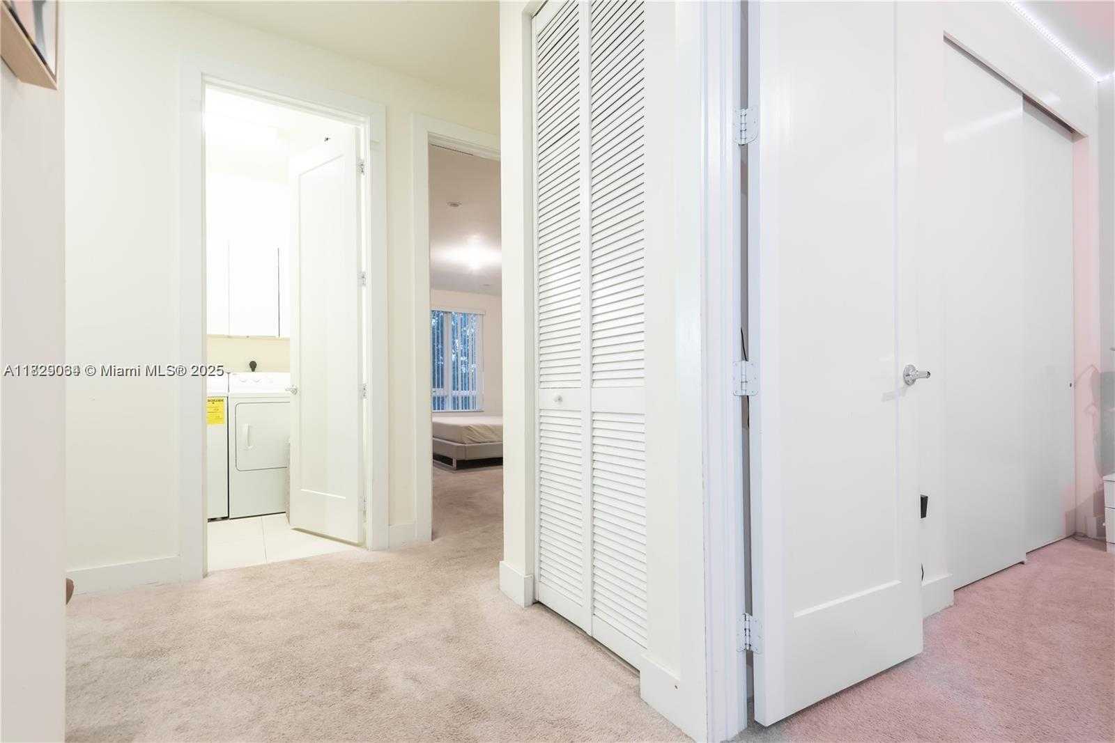 Small Image of 10555 NORTH WEST 64TH WAY, Doral Number 12